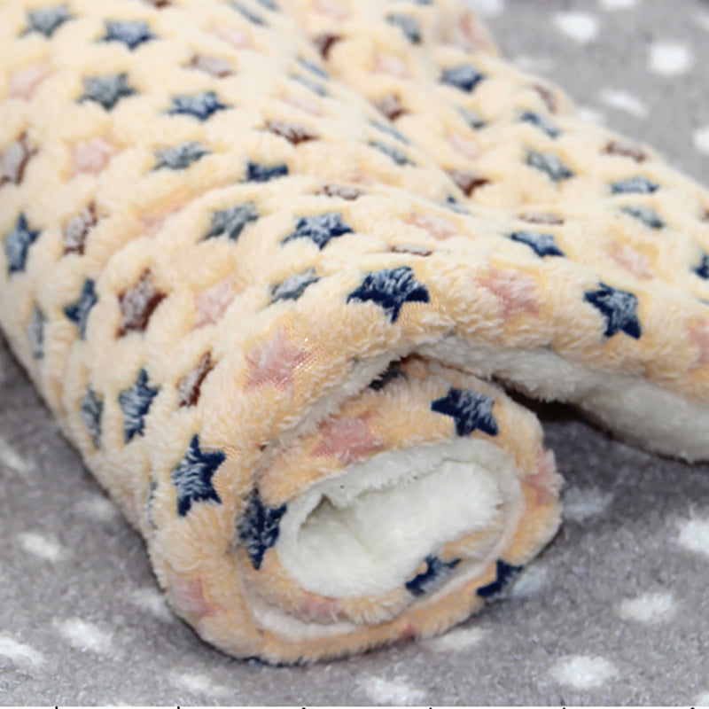 Pet mat, ideal for crates and carriers. Soft and washable. Suitable for large, medium, and small dogs. Reversible fleece lining. Also available for cats. Premium fleece blanket, super soft and fluffy.